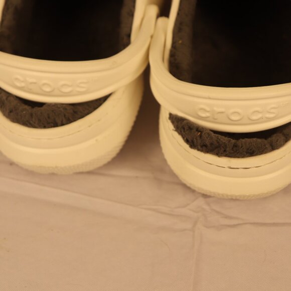 Crocs White Dual Comfort Men's and Women's Shoes Size M7 W9 with Emblems - Picture 7 of 12